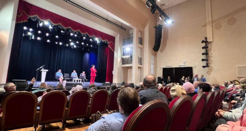 Жителям Глушковского района разъяснили условия получения жилищных сертификатов
