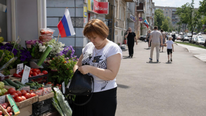 Курянка сняла 13,5 млн рублей и отвезла их курьеру мошенников в Орёл