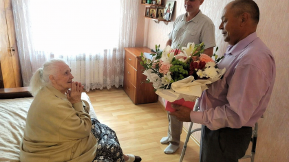 Оставившая подпись на Рейхстаге помадой курянка Надежда Есина отмечает 101-летие